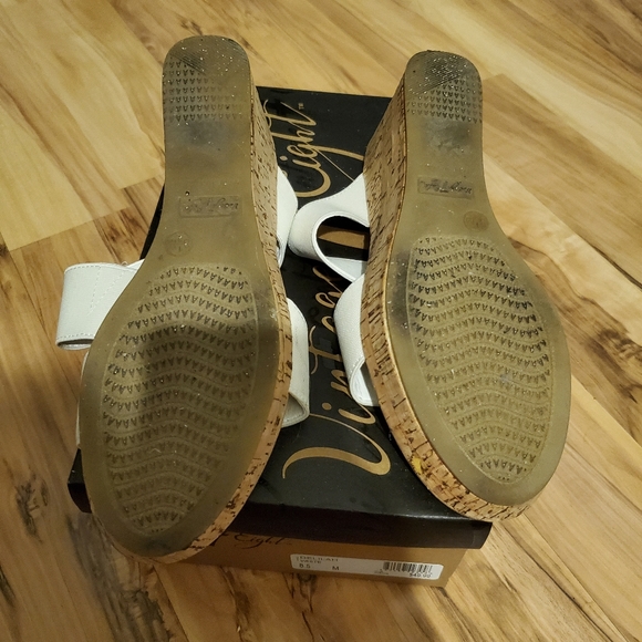 Vintage 78 White Fabric Wedges Sz 8.5M - Picture 3 of 4